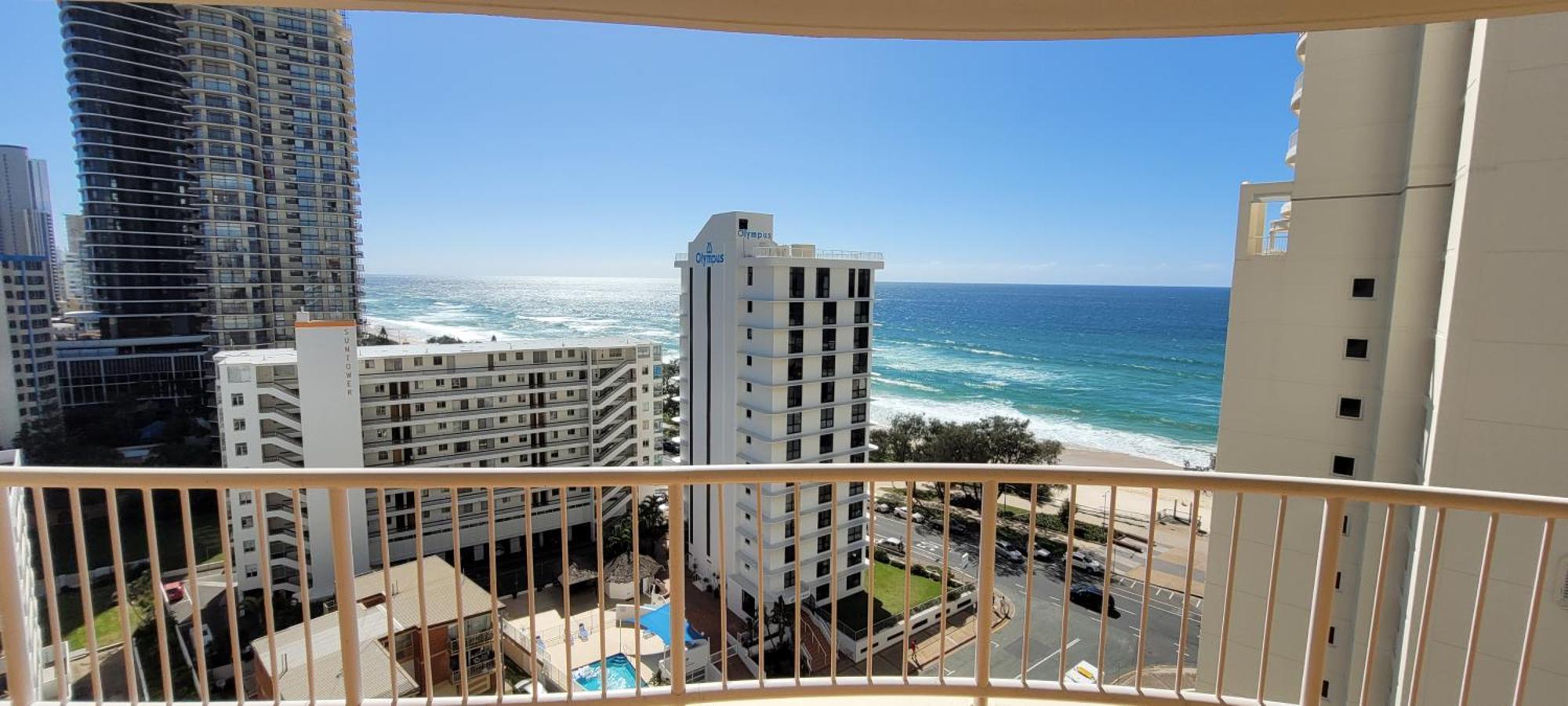 Apr Private Suites Moroccan By The Beach Gold Coast Bagian luar foto