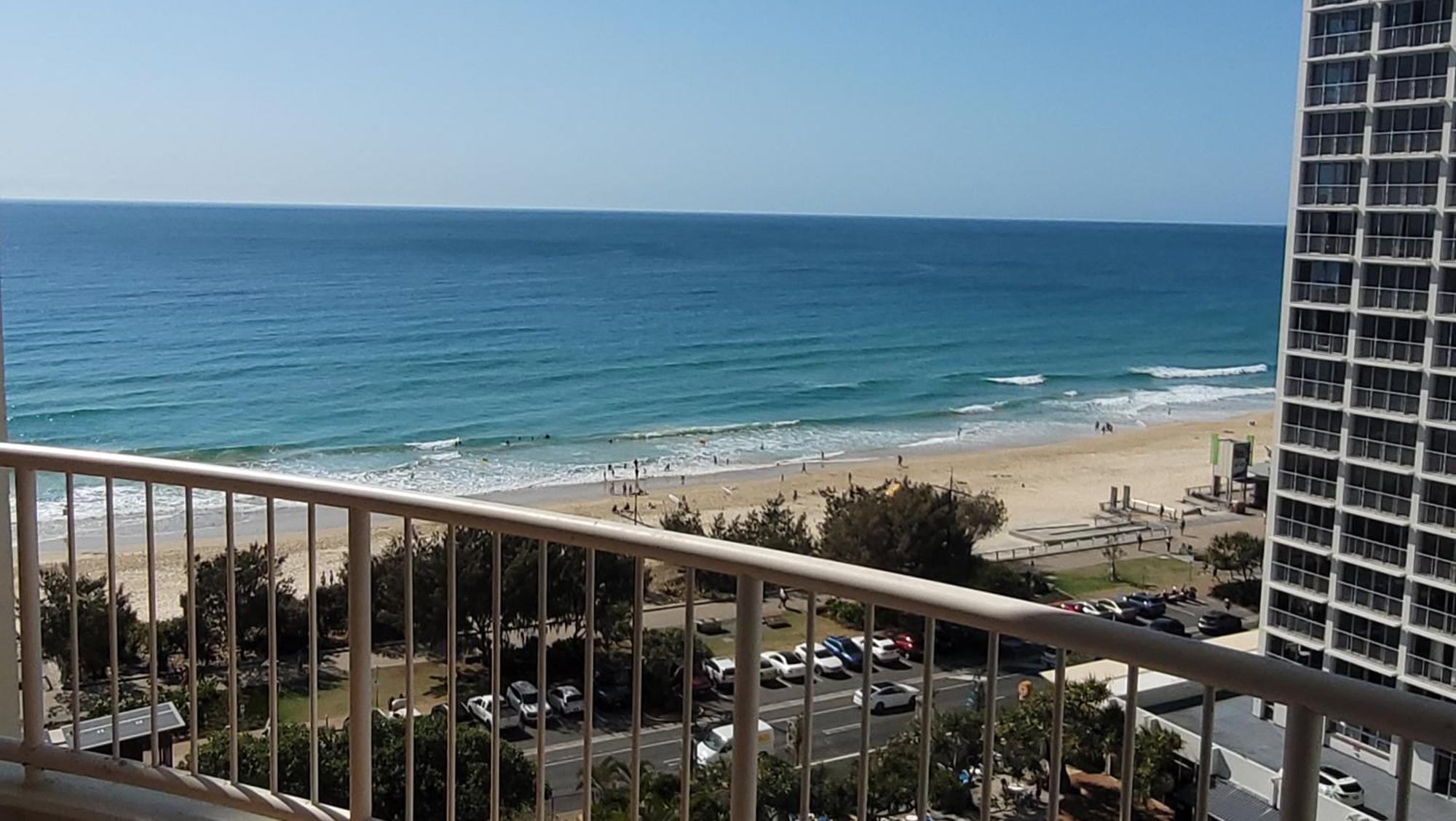 Apr Private Suites Moroccan By The Beach Gold Coast Bagian luar foto