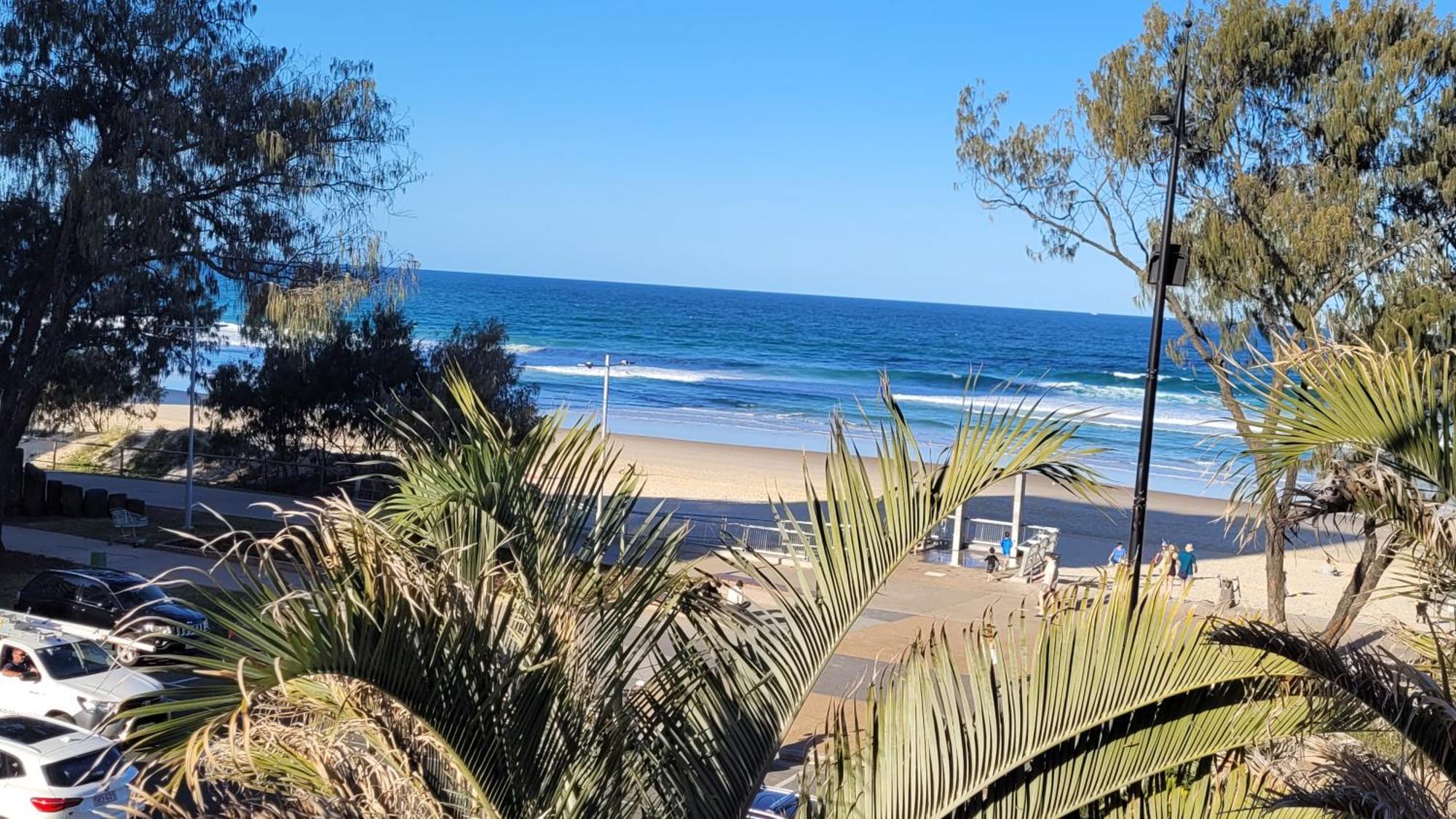 Apr Private Suites Moroccan By The Beach Gold Coast Bagian luar foto