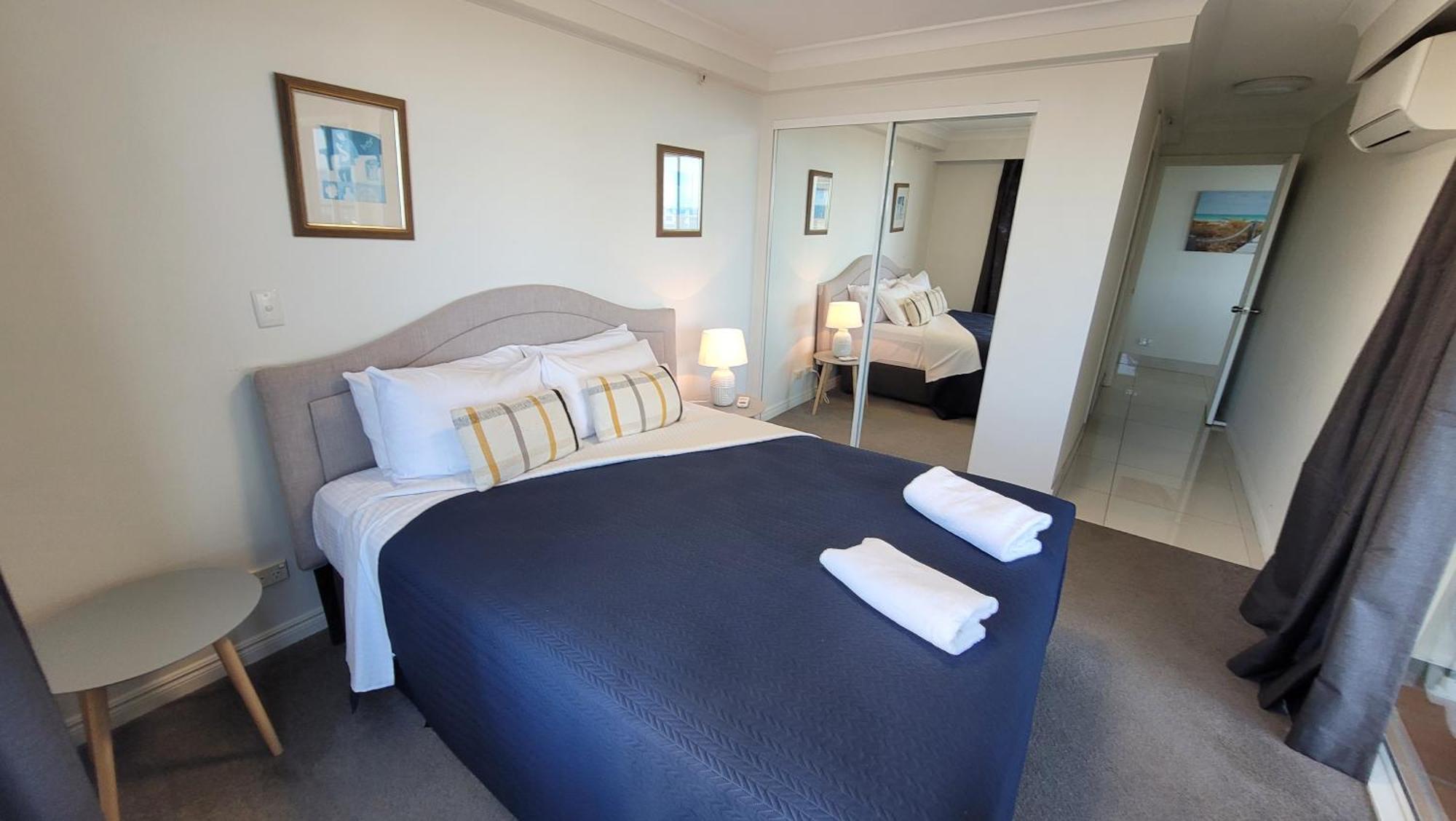 Apr Private Suites Moroccan By The Beach Gold Coast Bagian luar foto