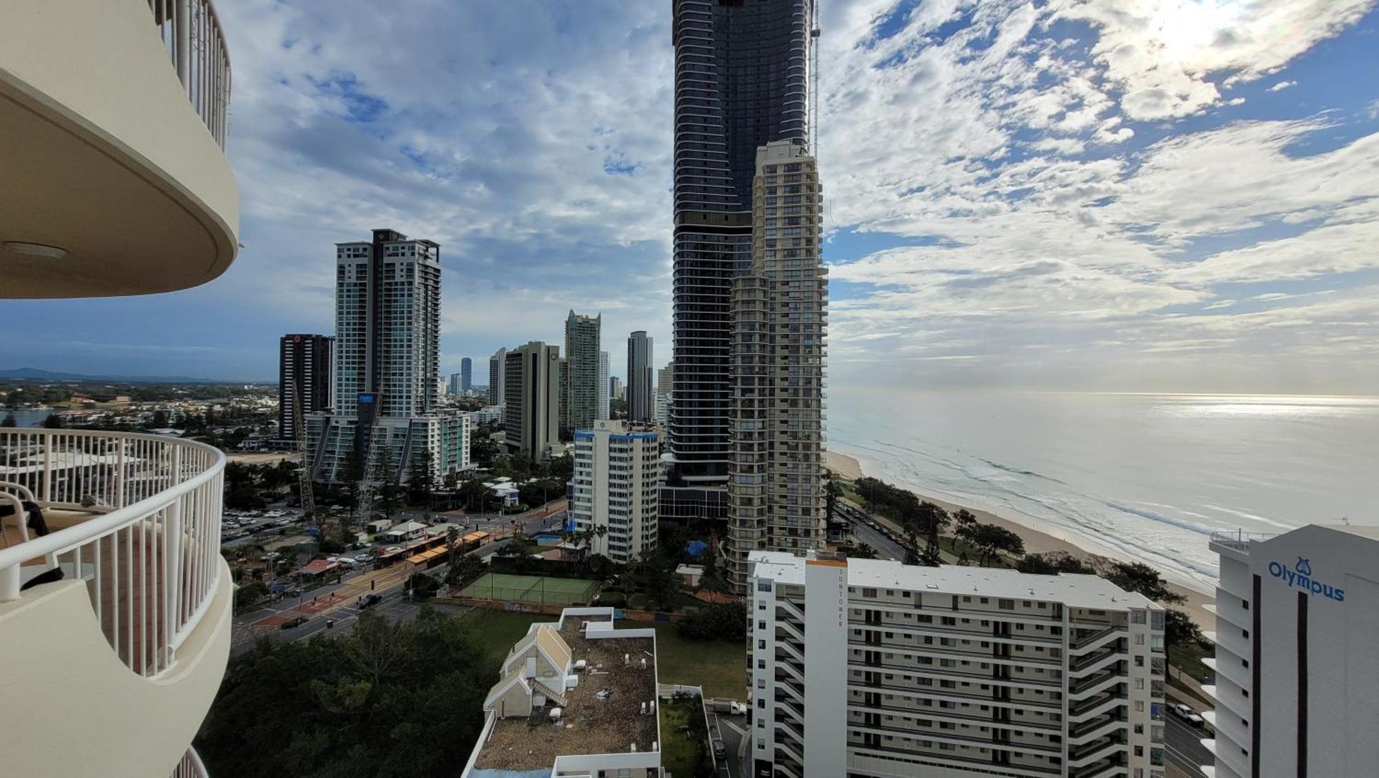 Apr Private Suites Moroccan By The Beach Gold Coast Ruang foto