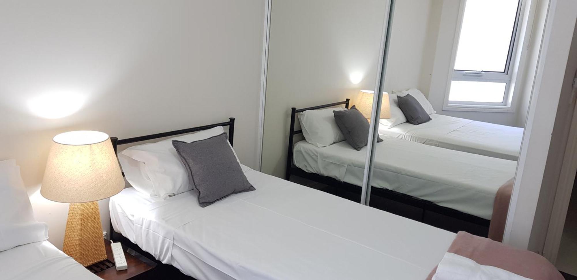 Apr Private Suites Moroccan By The Beach Gold Coast Bagian luar foto