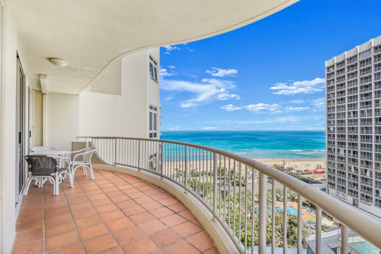 Apr Private Suites Moroccan By The Beach Gold Coast Bagian luar foto
